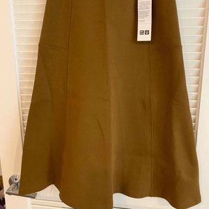 uniqlo u shirt and skirt
